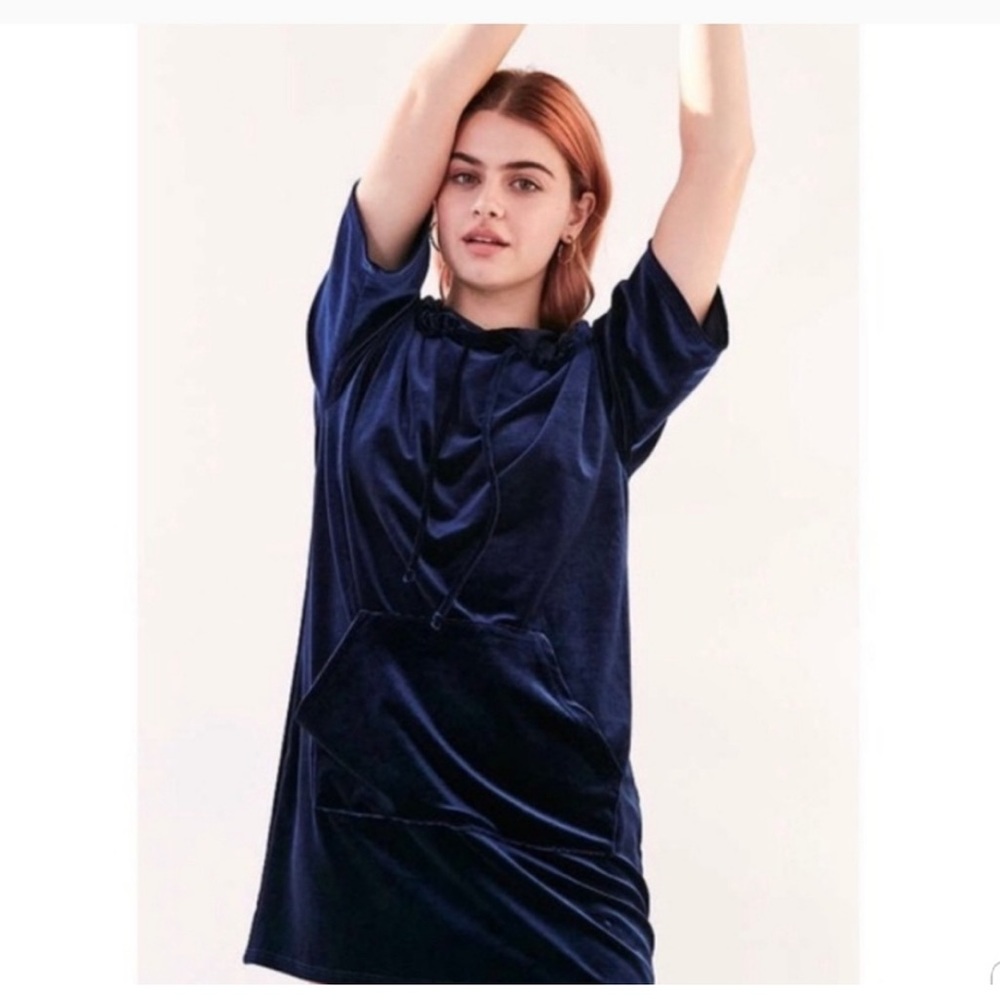 NWT Urban Outfitters Blue Velvet Dress with Hood